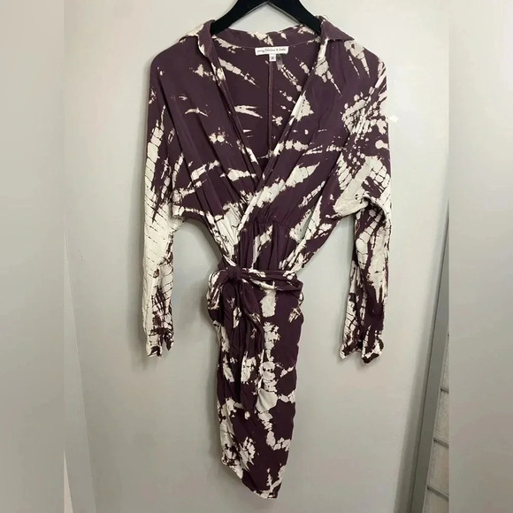 YOUNG FABULOUS & BROKE "RAINE" RAISIN STARBURST WASH WRAP DRESS SIZE small - Picture 2 of 4
